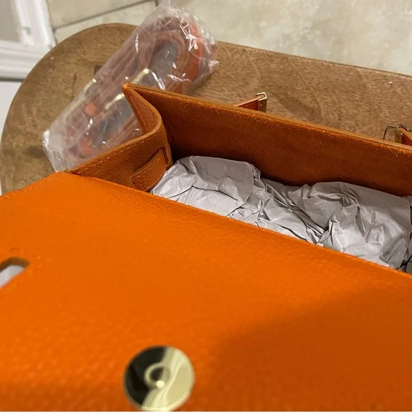 Teddy Blake Ava Gold 9" Bag - Picture 16 of 16